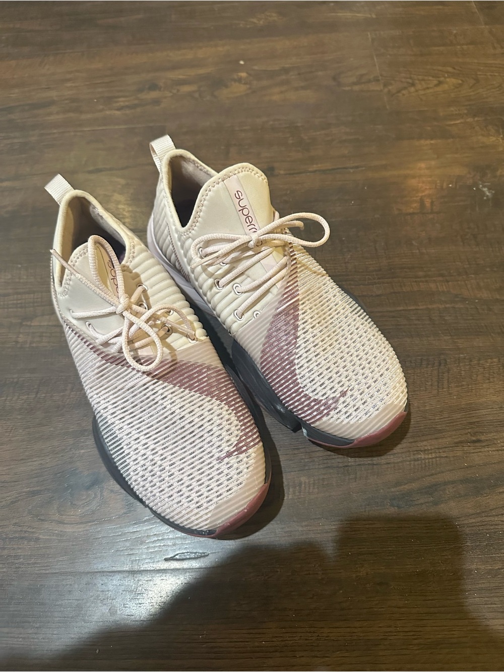 Nike Women's Zoom Athletic Sneakers in Beige with Mauve Accent